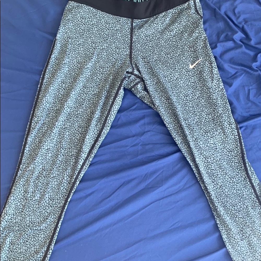 Capri Nike leggings